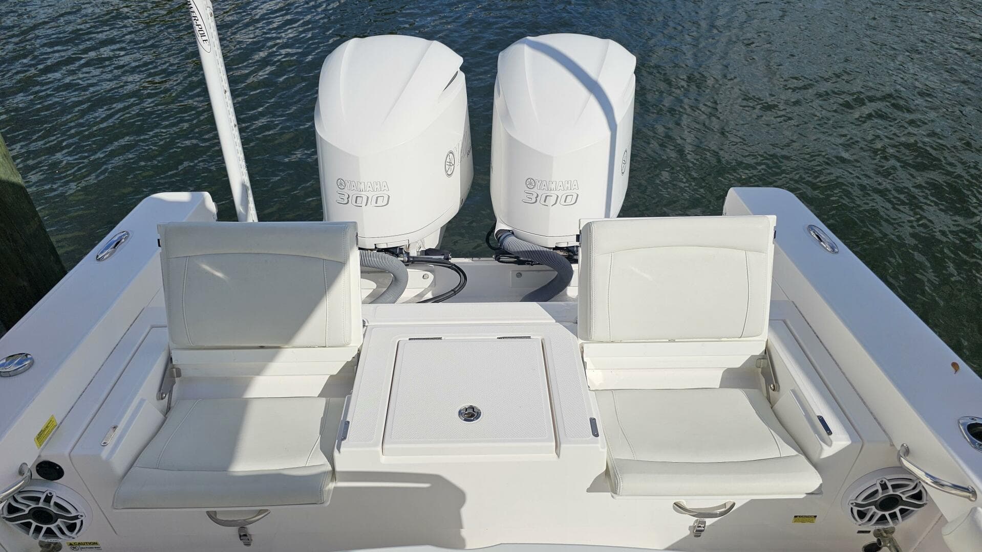 2021 Everglades 273 CC — photo 28