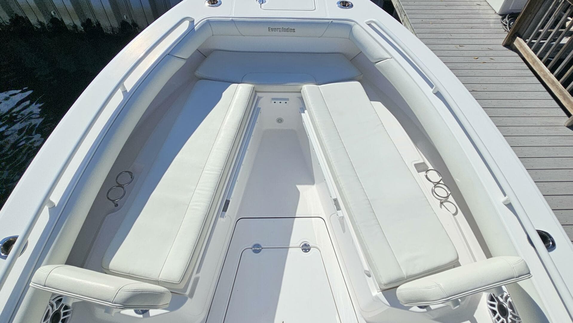 2021 Everglades 273 CC — photo 33