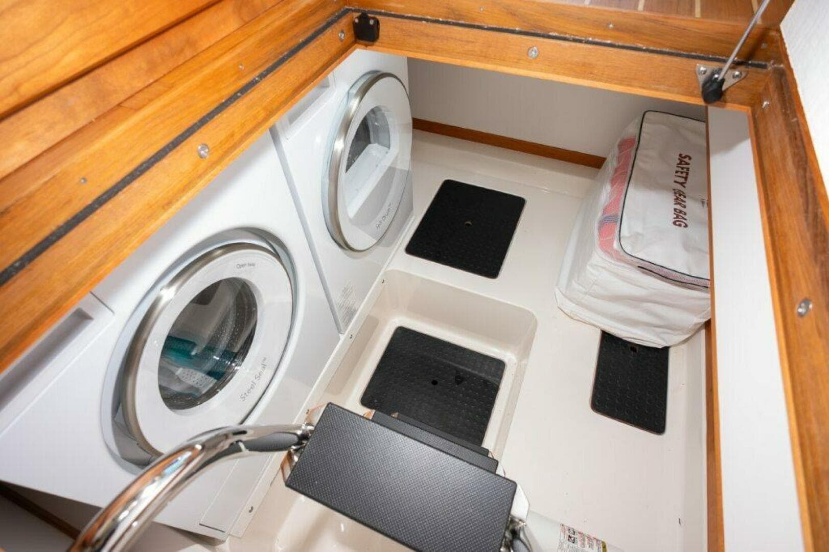 2024 Sabre 43 Salon Express — photo 37