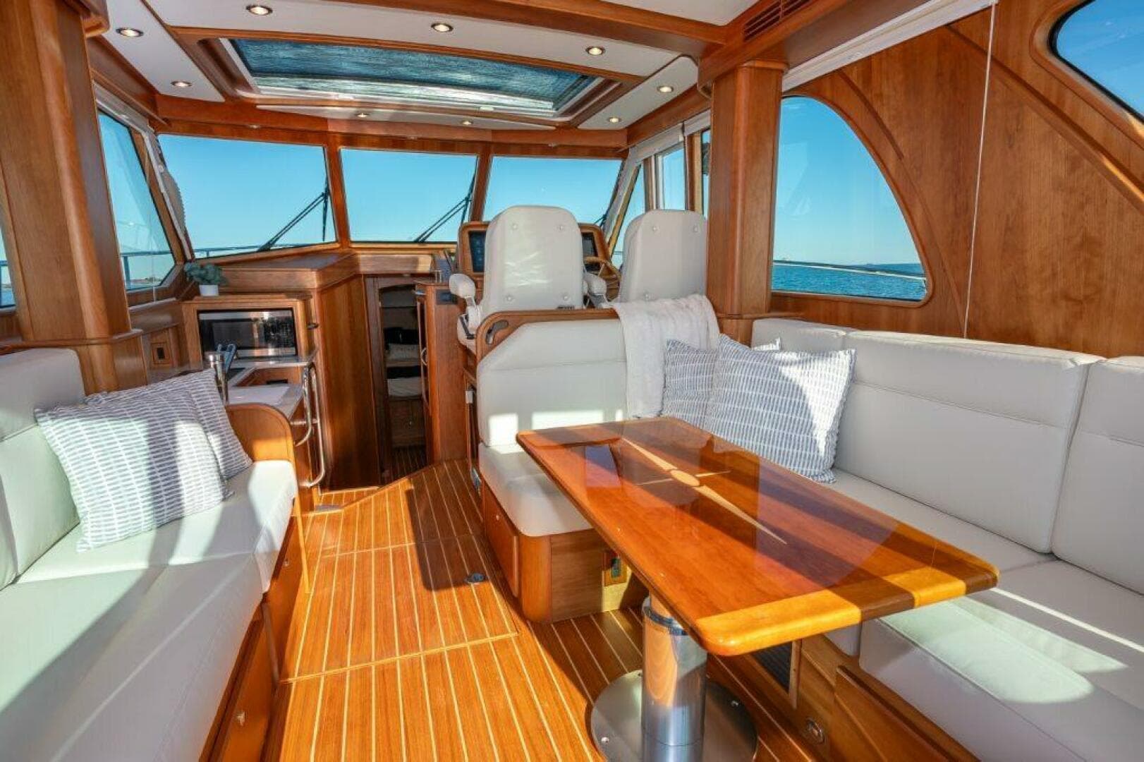 2024 Sabre 43 Salon Express — photo 18