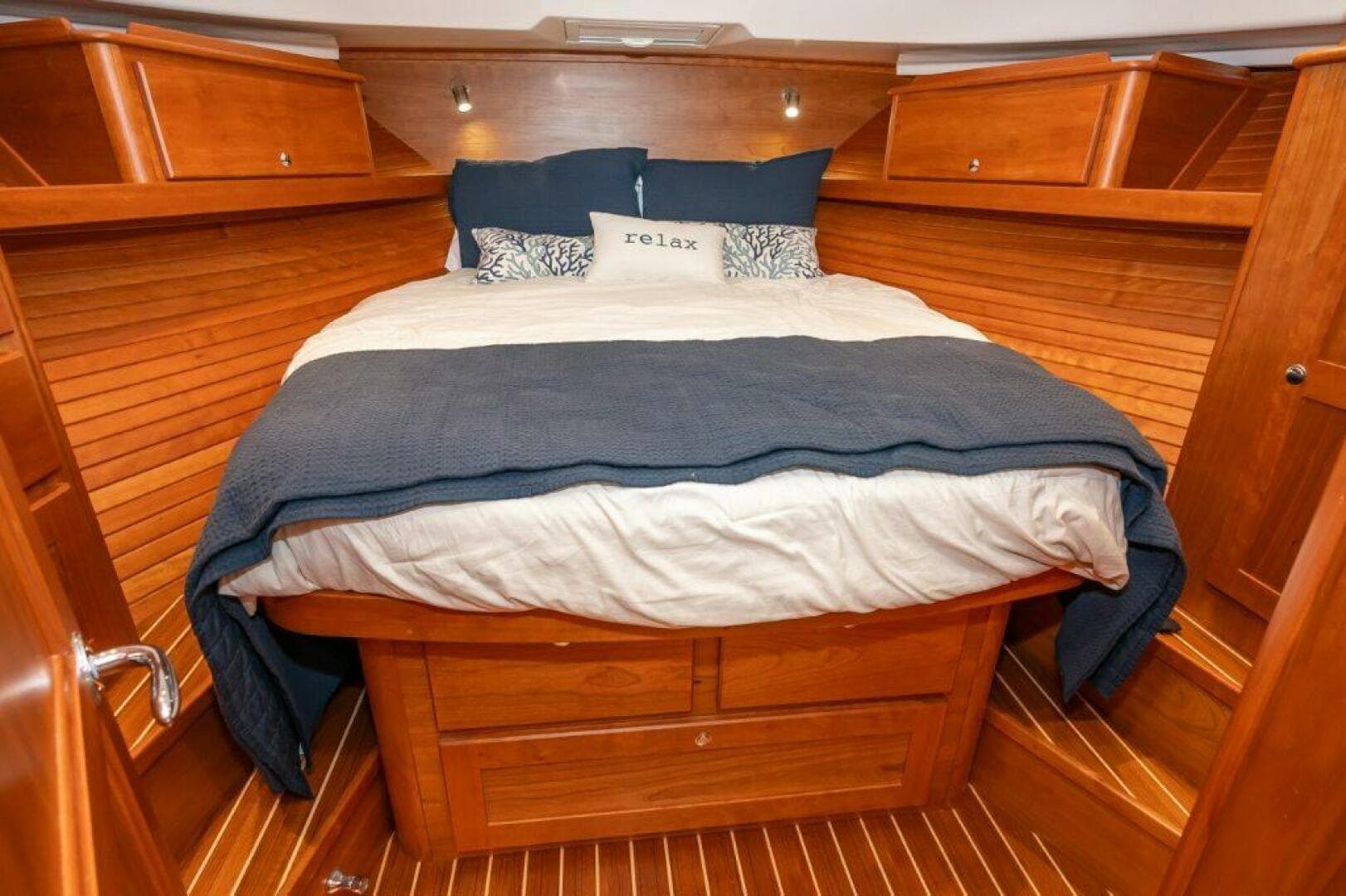 2024 Sabre 43 Salon Express — photo 32