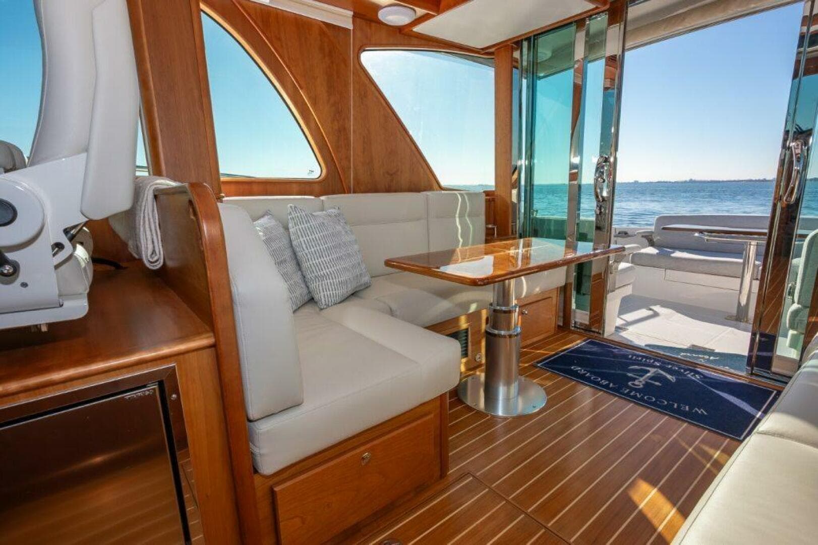 2024 Sabre 43 Salon Express — photo 24