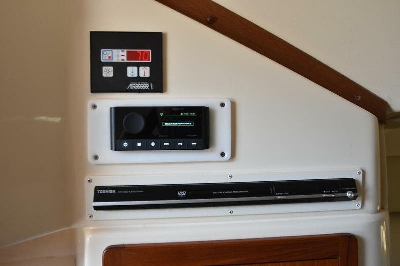 2008 Grady-White 305 Express — photo 40