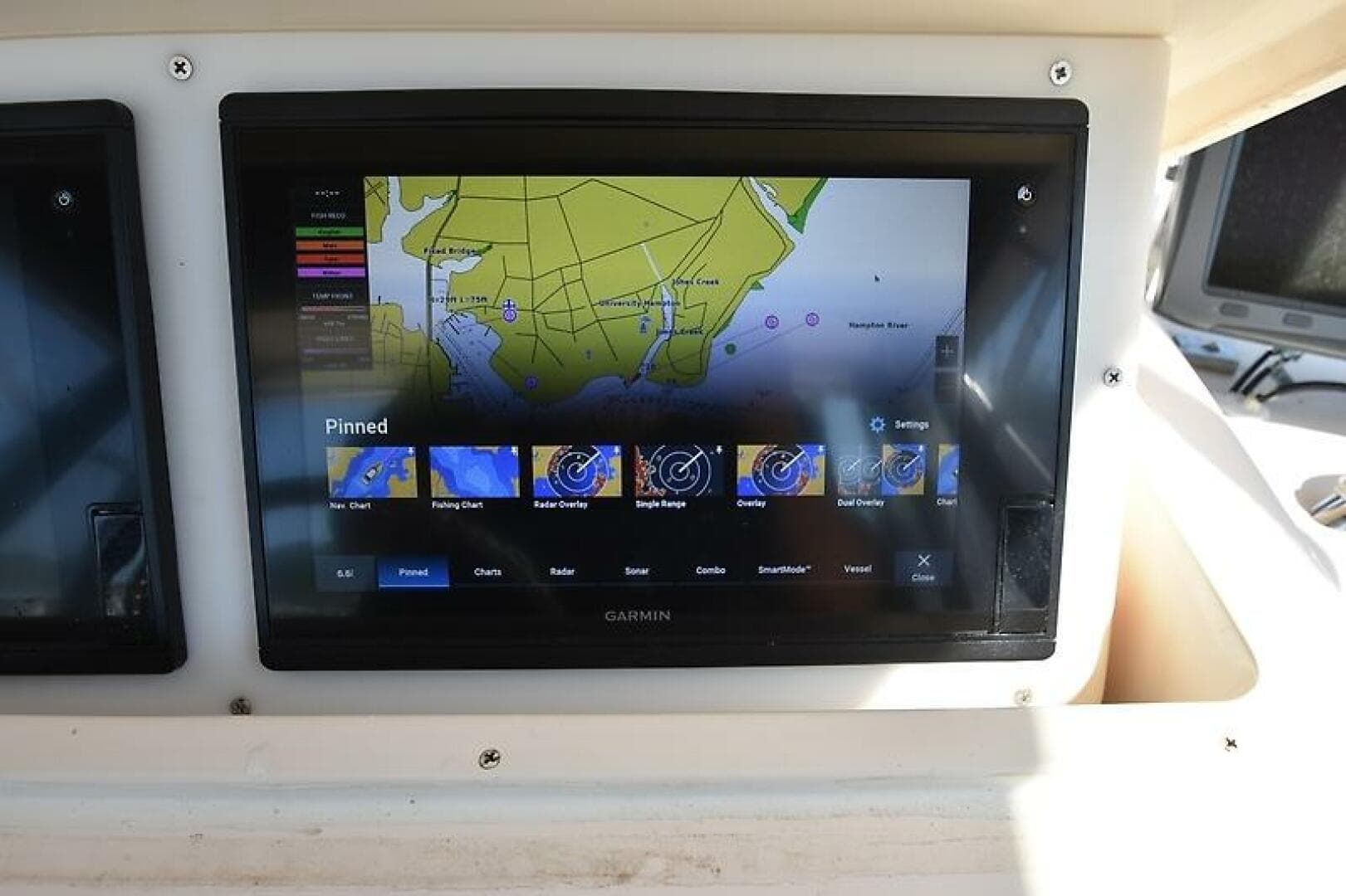 2008 Grady-White 305 Express — photo 34