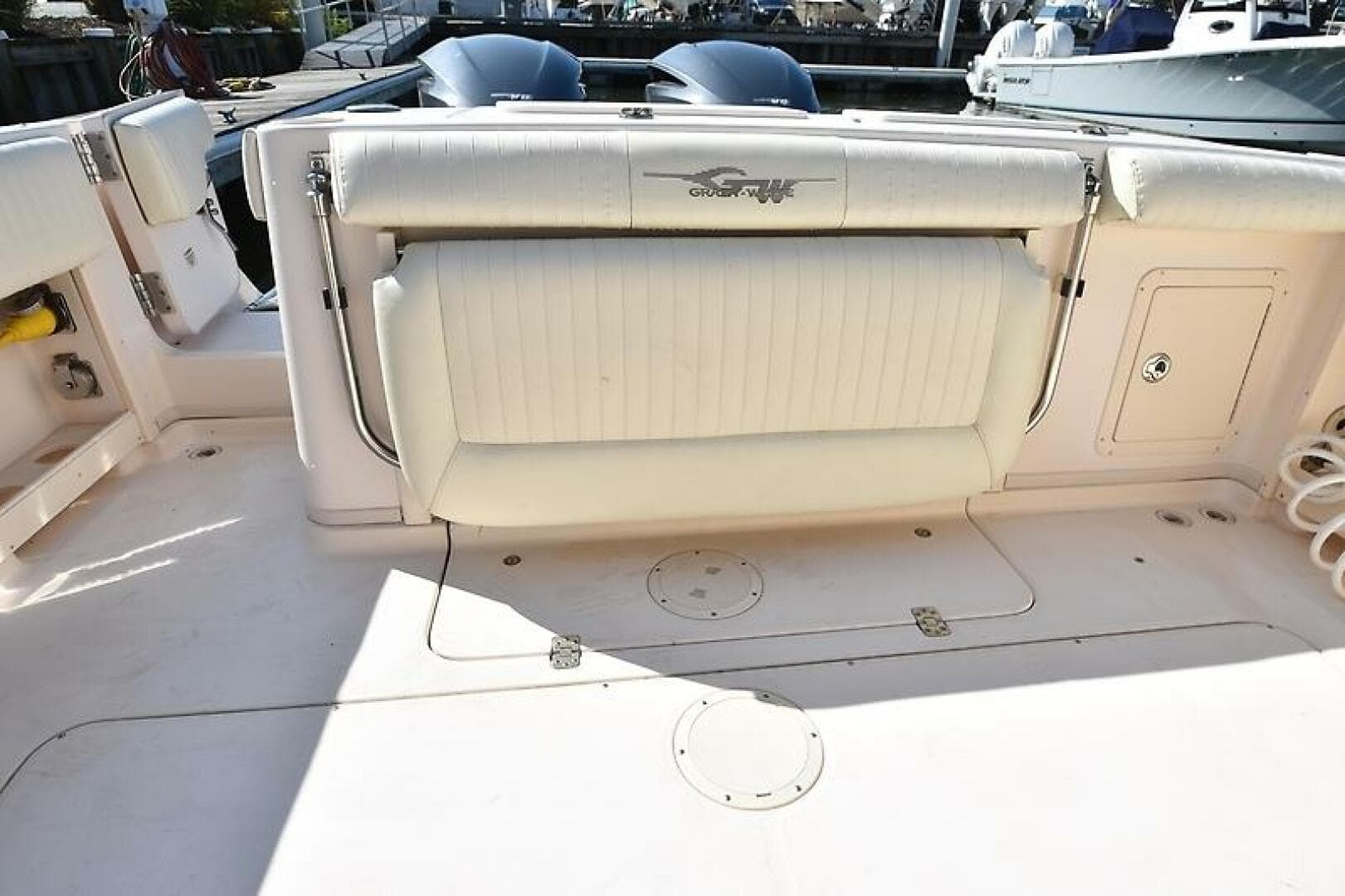 2008 Grady-White 305 Express — photo 15