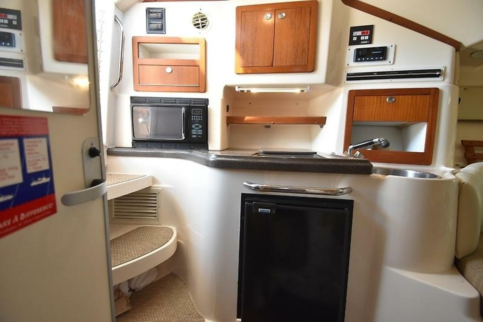 2008 Grady-White 305 Express — photo 42