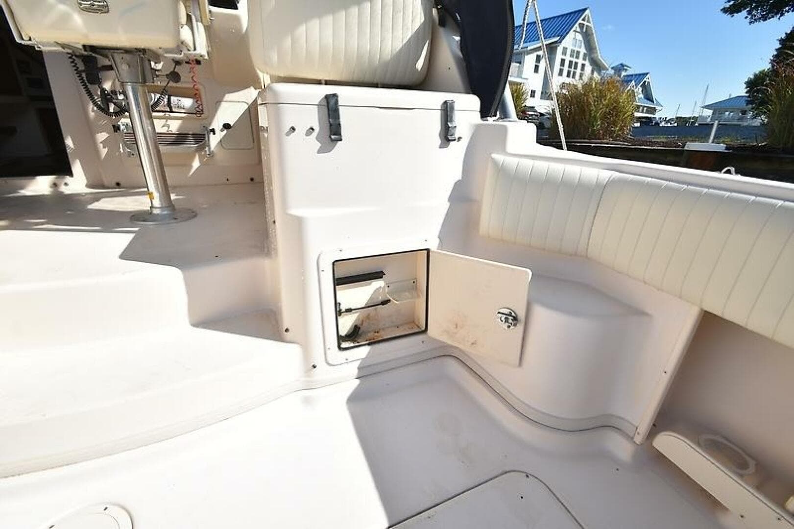 2008 Grady-White 305 Express — photo 22