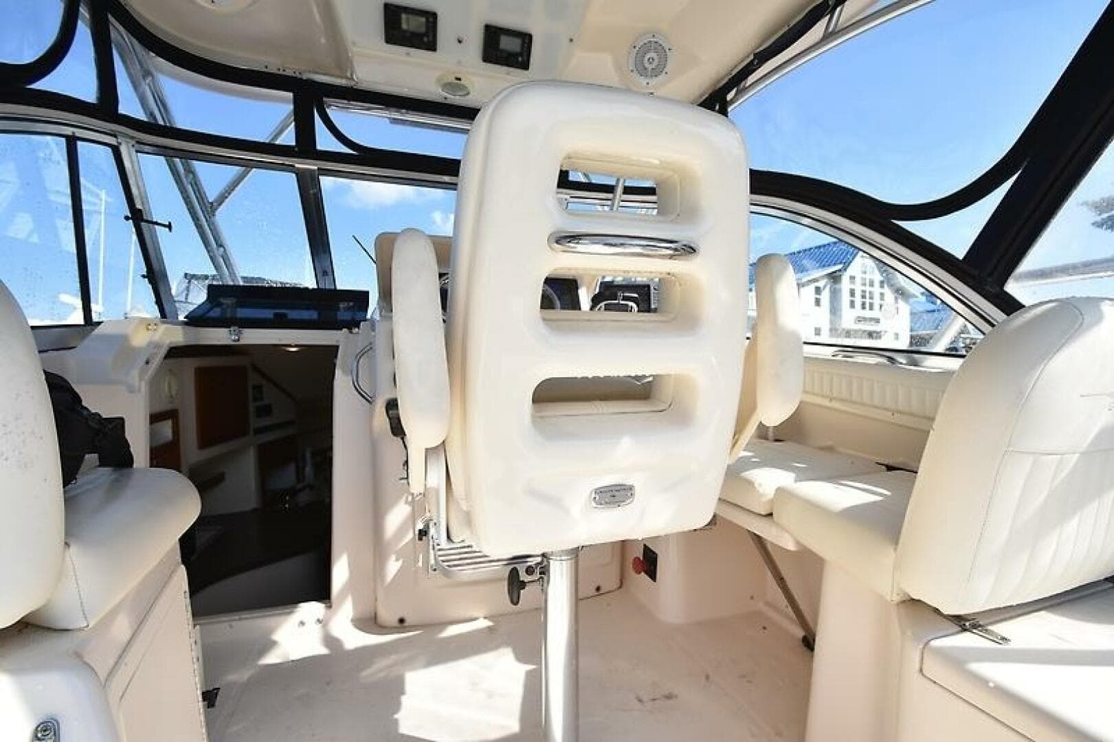 2008 Grady-White 305 Express — photo 25