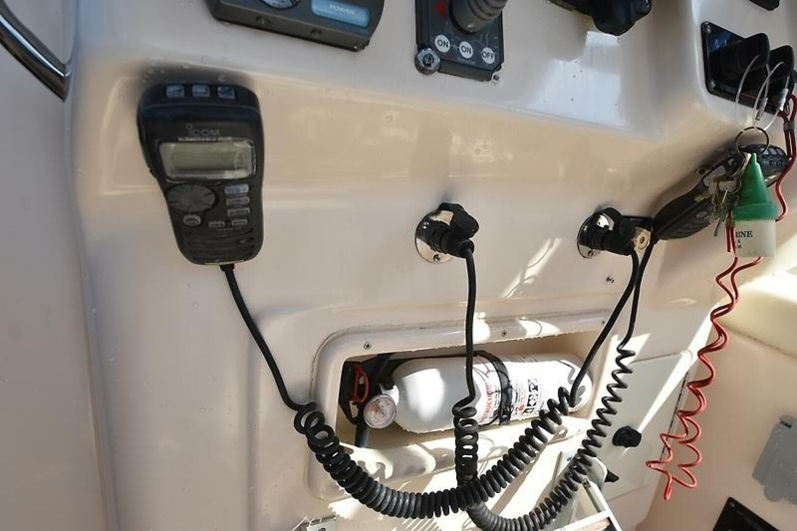 2008 Grady-White 305 Express — photo 36