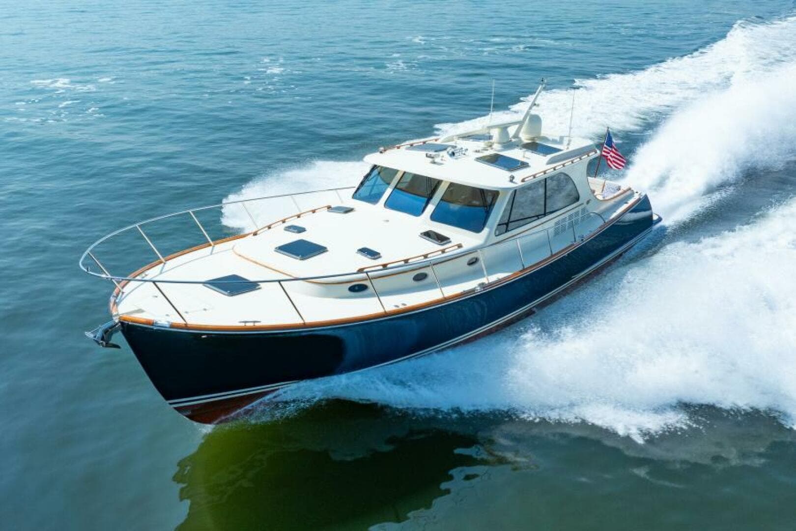 2012 Hinckley Talaria 48 — photo 2