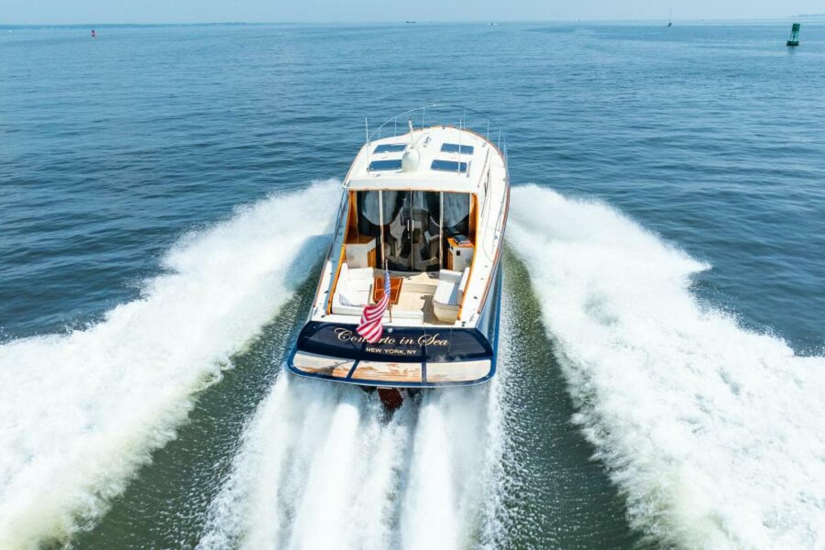 2012 Hinckley Talaria 48 — photo 7