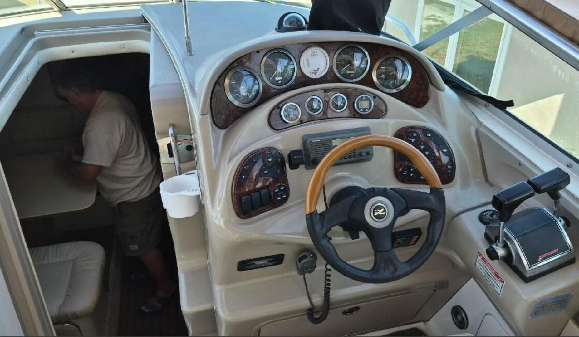 2001 Sea Ray — photo 15