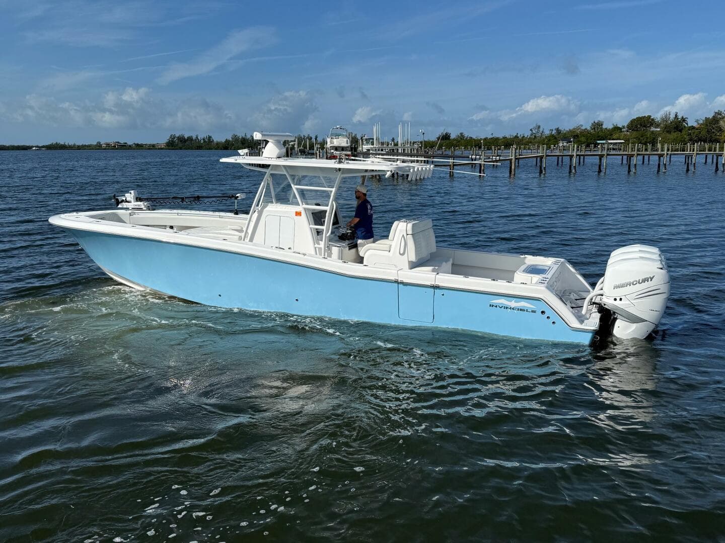 2021 Invincible 36 — photo 17