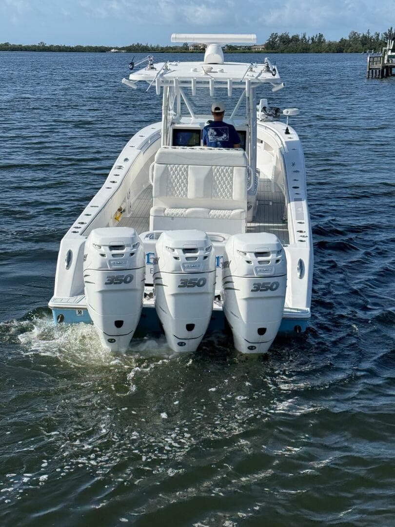 2021 Invincible 36 — photo 15