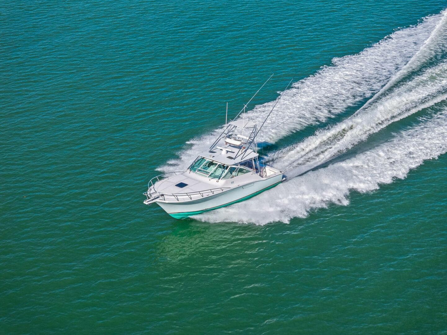 2005 Cabo 40 Express — photo 77