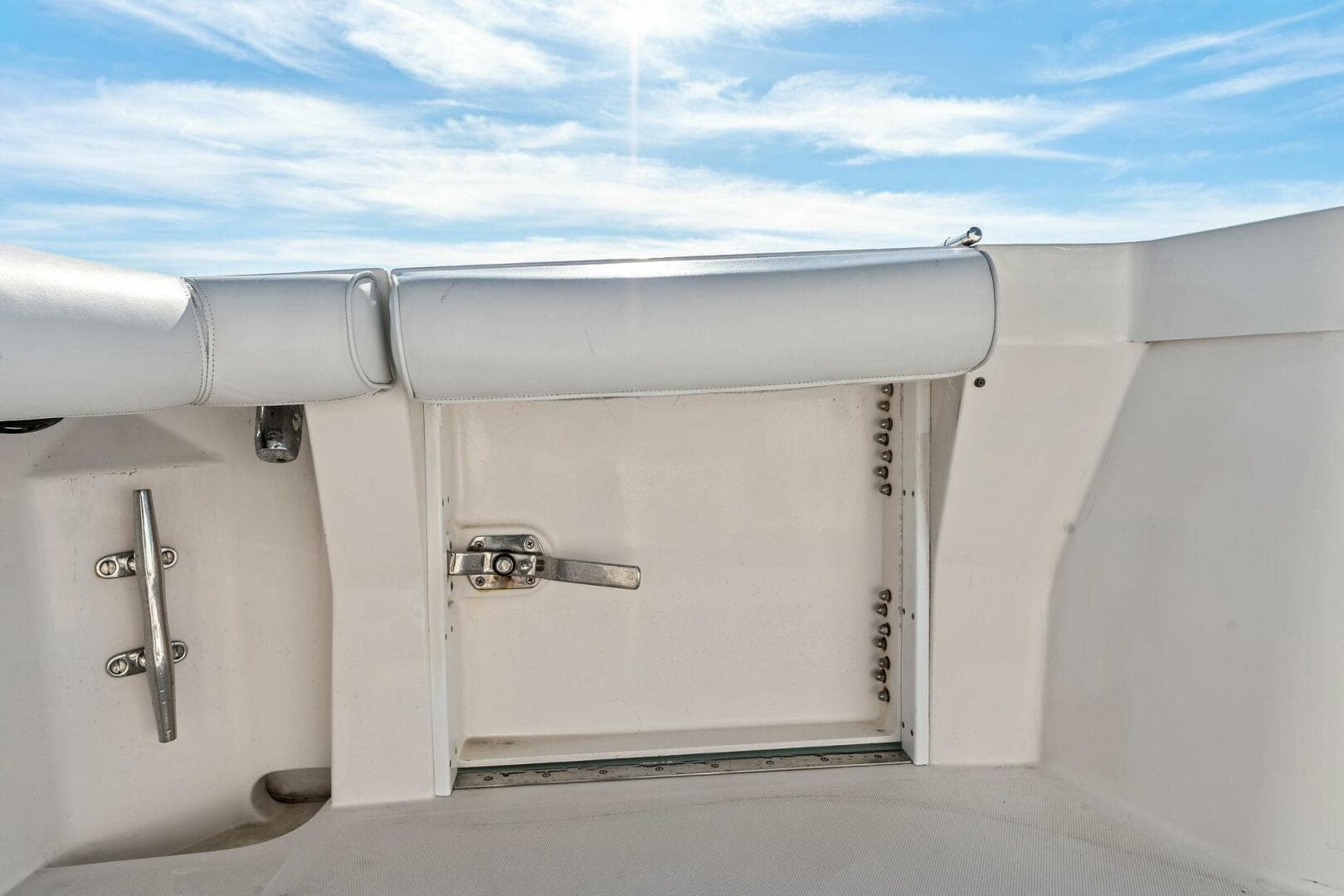 2005 Cabo 40 Express — photo 26