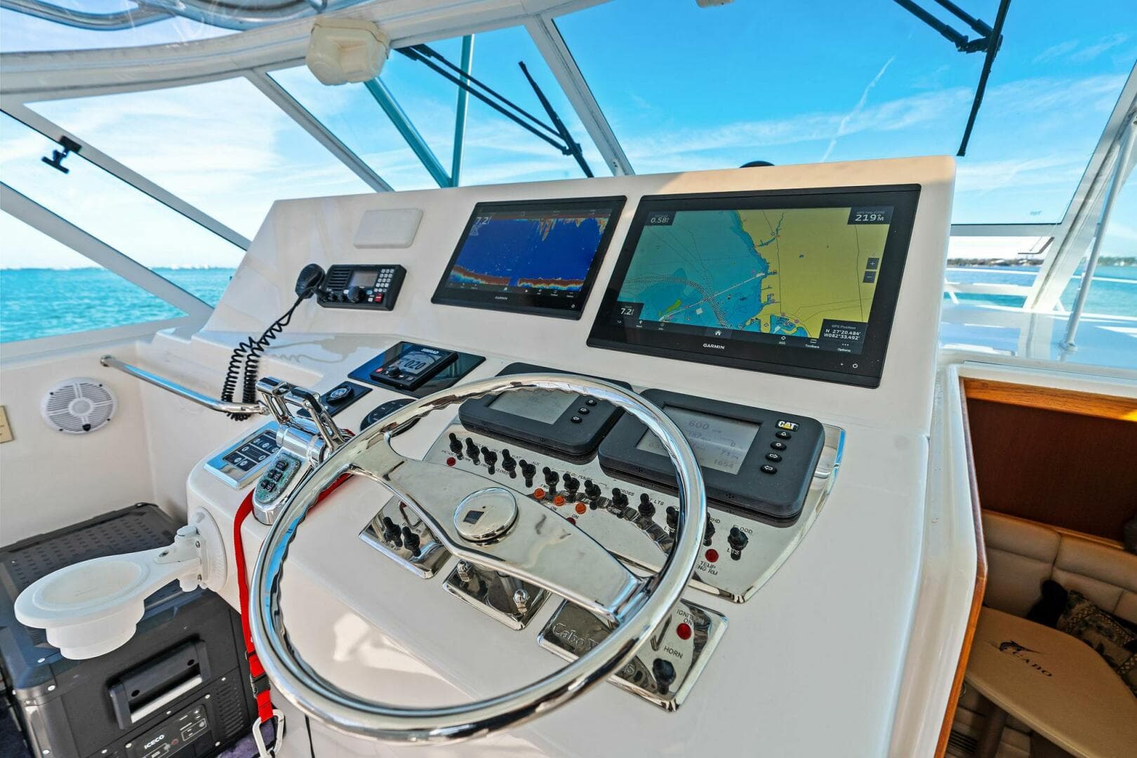 2005 Cabo 40 Express — photo 39