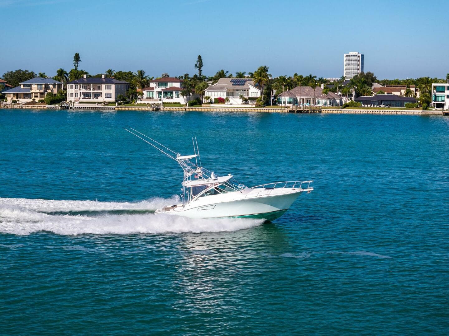 2005 Cabo 40 Express — photo 78