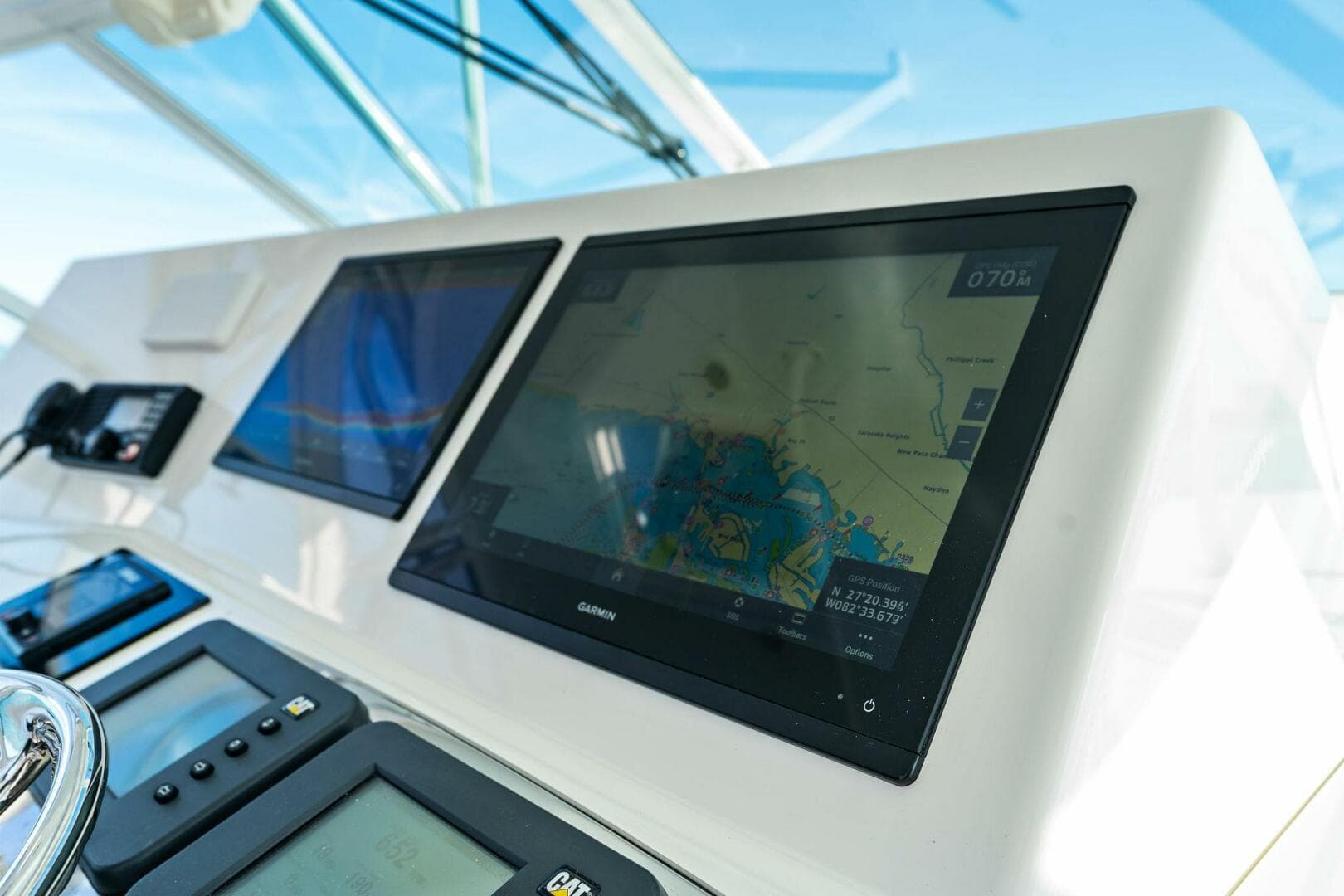 2005 Cabo 40 Express — photo 38