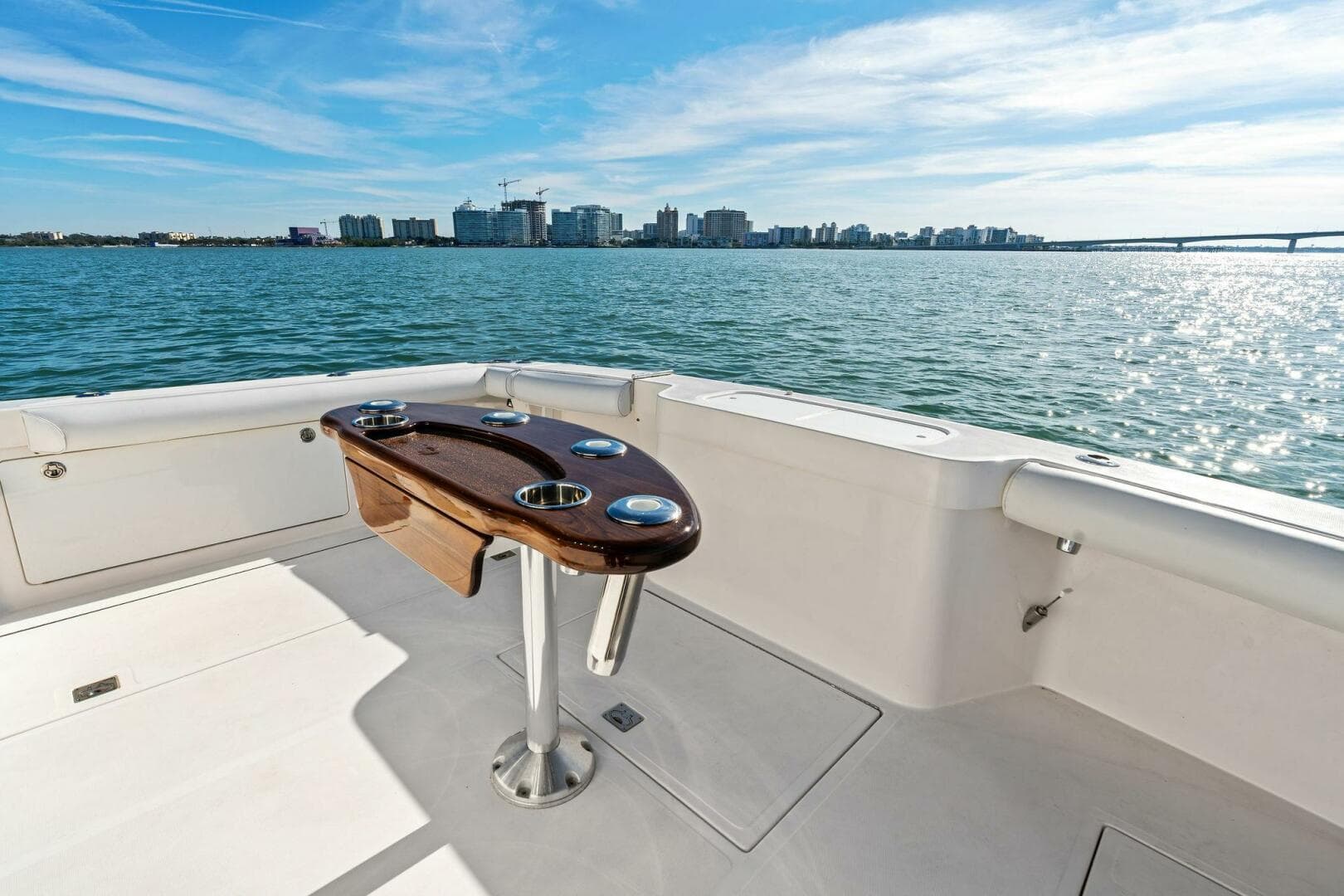 2005 Cabo 40 Express — photo 23