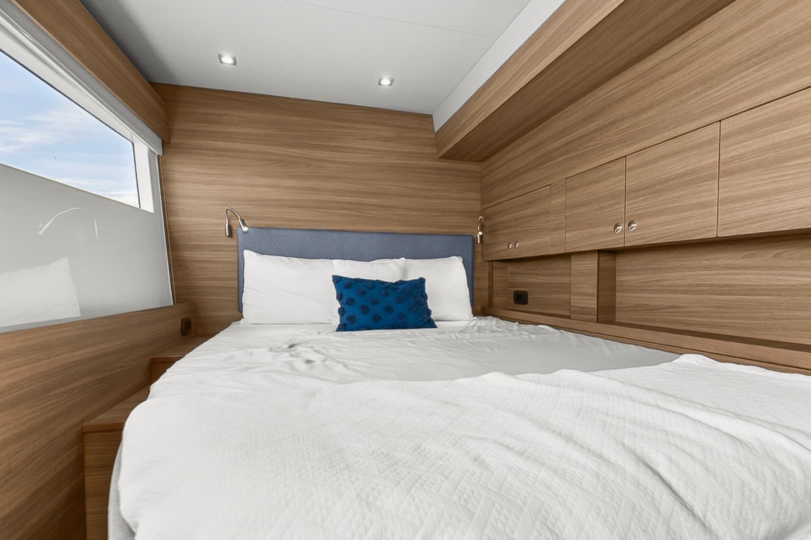 2022 Aquila 54 — photo 23