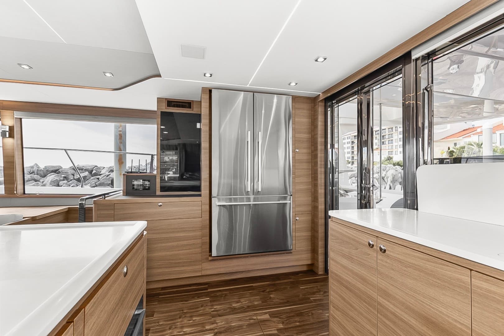 2022 Aquila 54 — photo 33