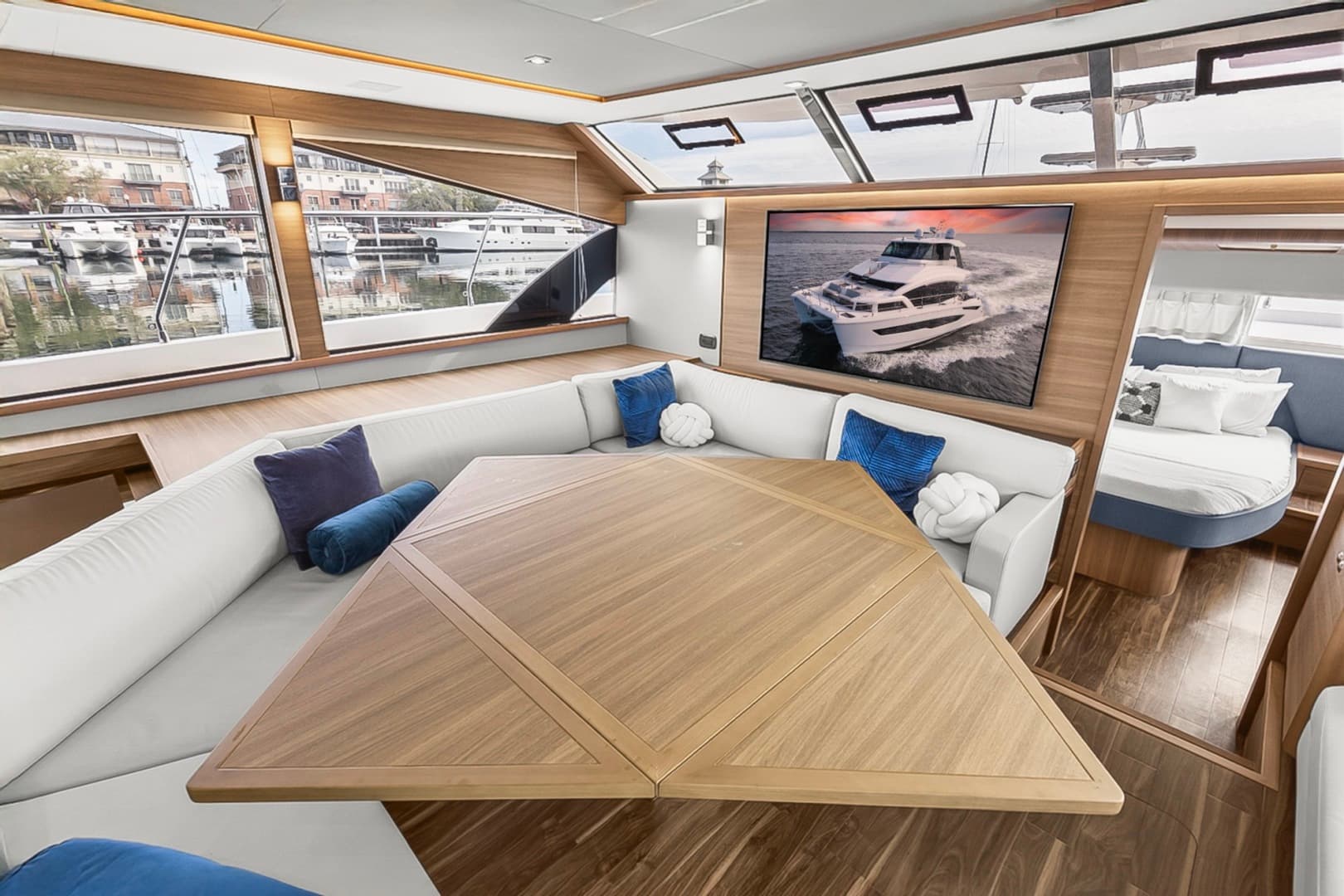 2022 Aquila 54 — photo 37