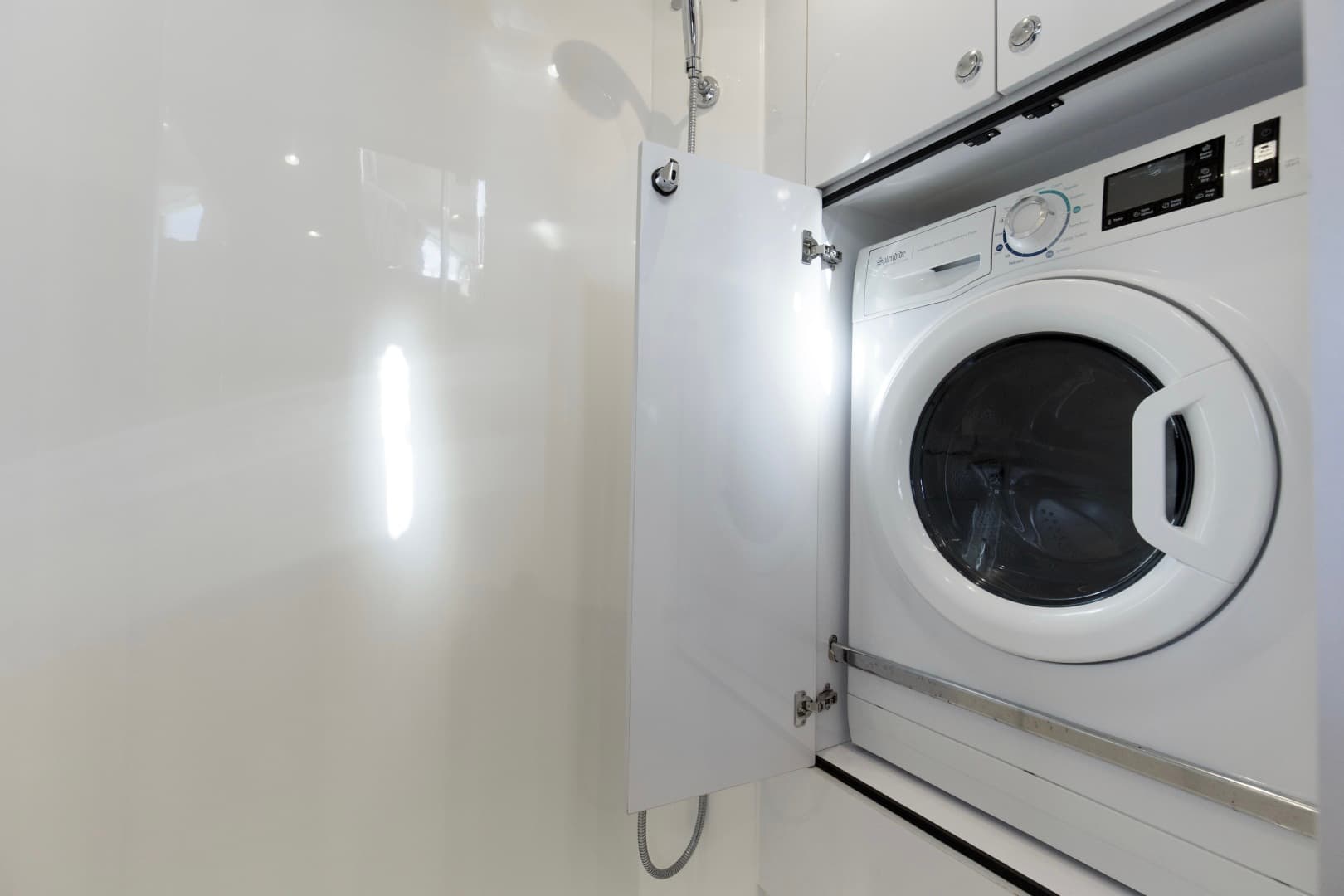 2022 Aquila 54 — photo 16