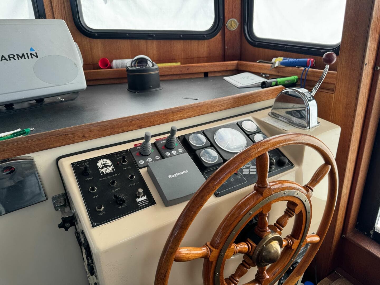 2000 Nordic Tugs 32 — photo 10