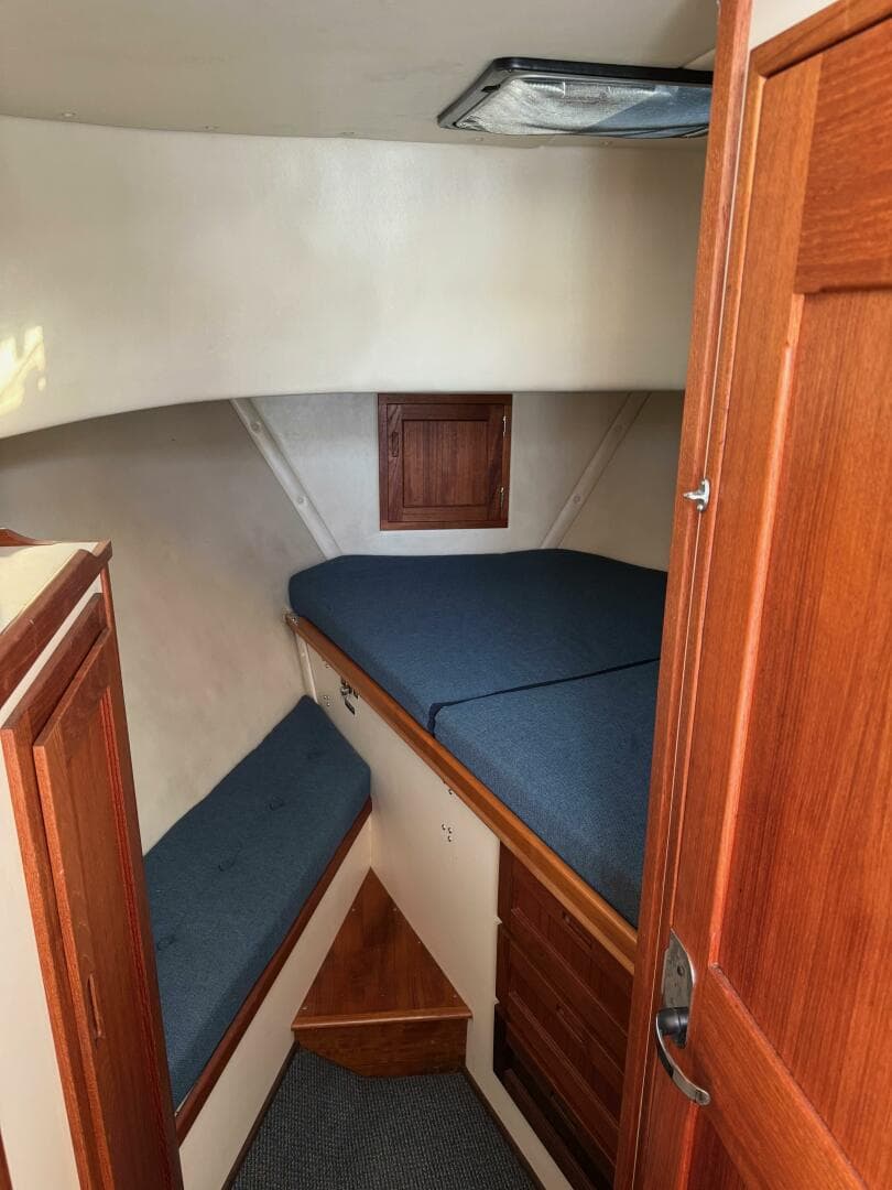 2000 Nordic Tugs 32 — photo 31