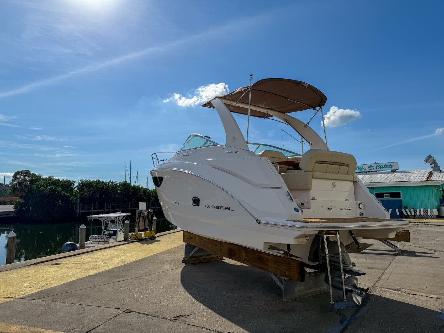 2020 Regal 26 Express — photo 45