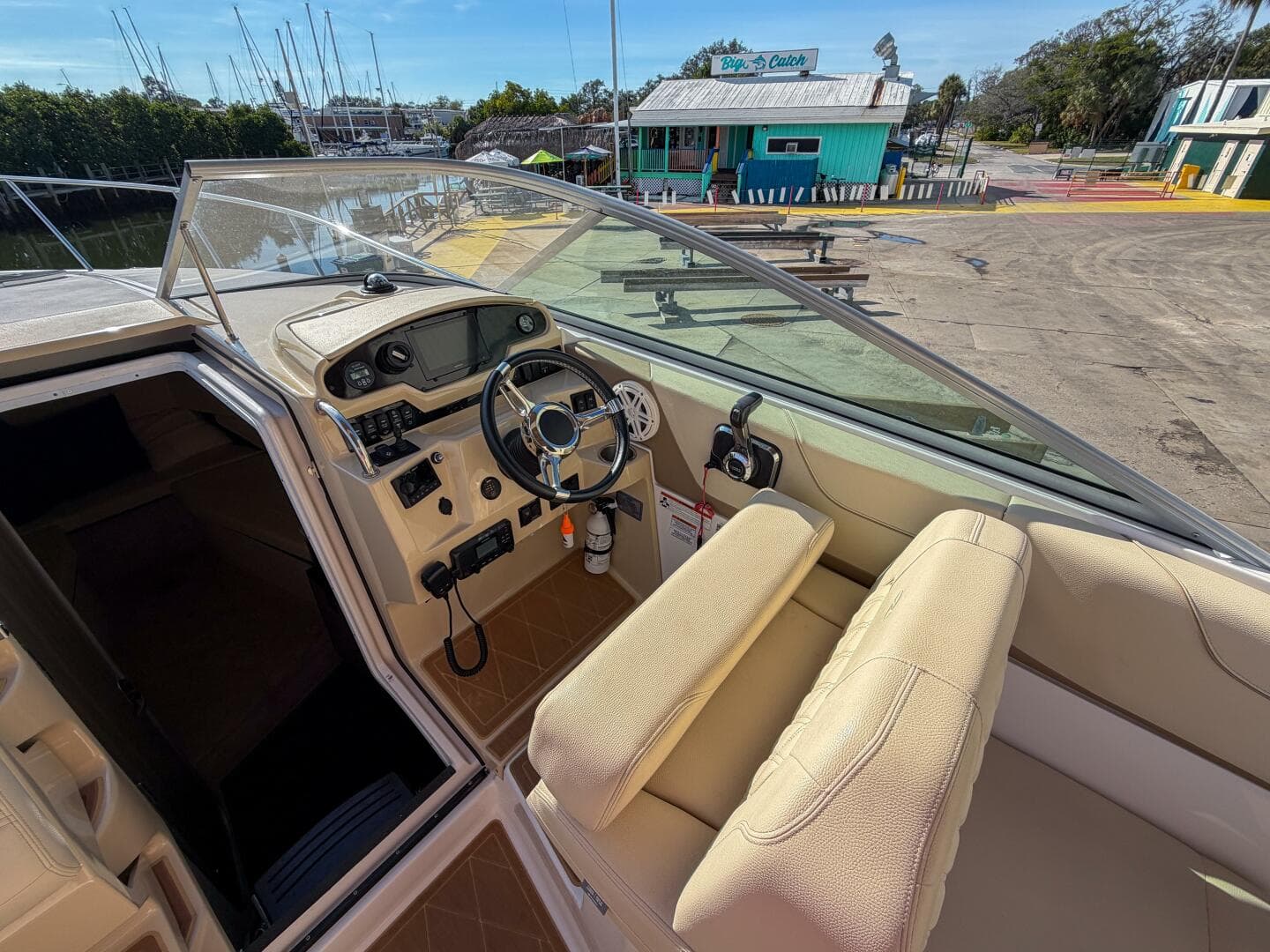 2020 Regal 26 Express — photo 19