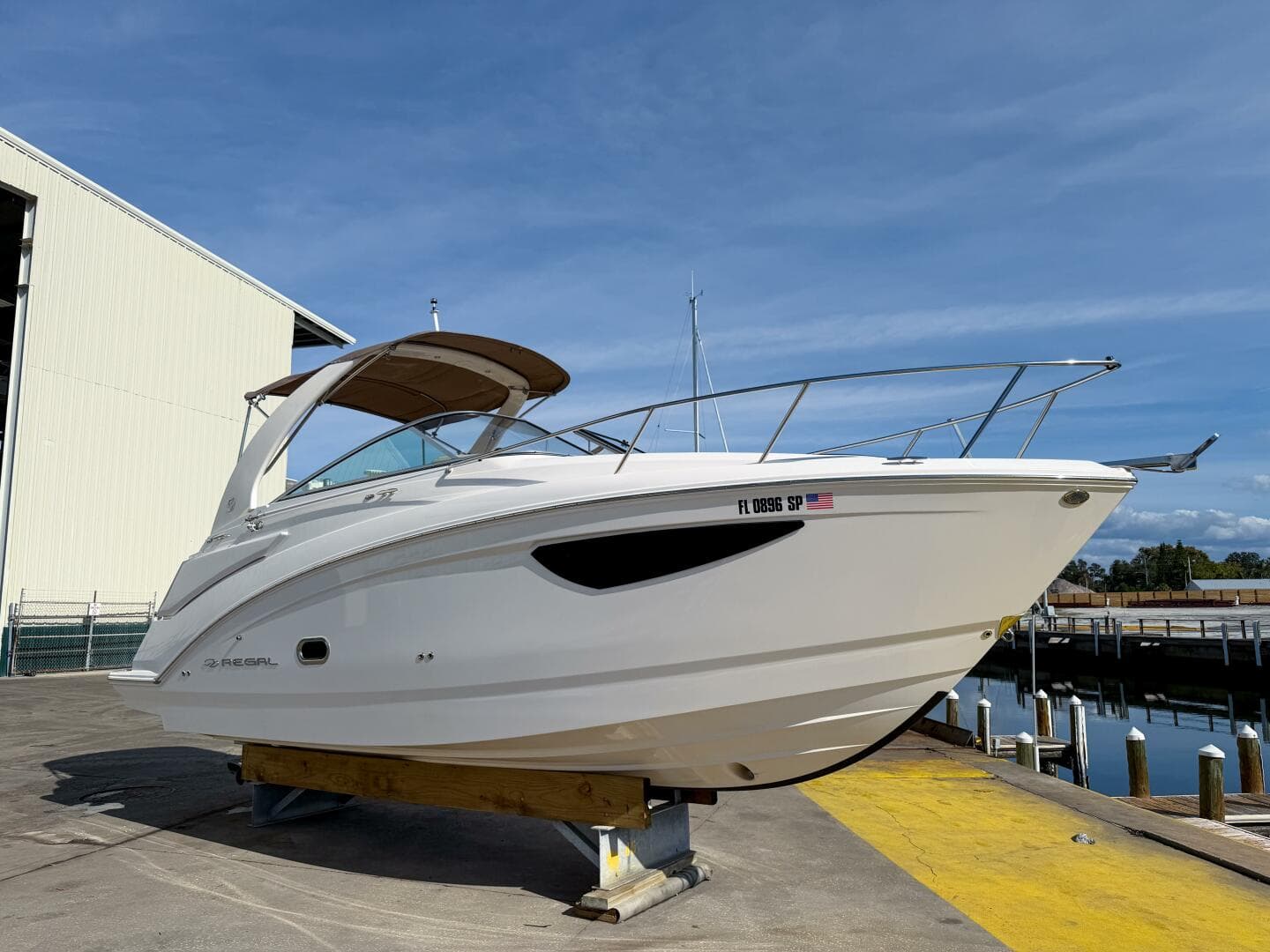 2020 Regal 26 Express — photo 37