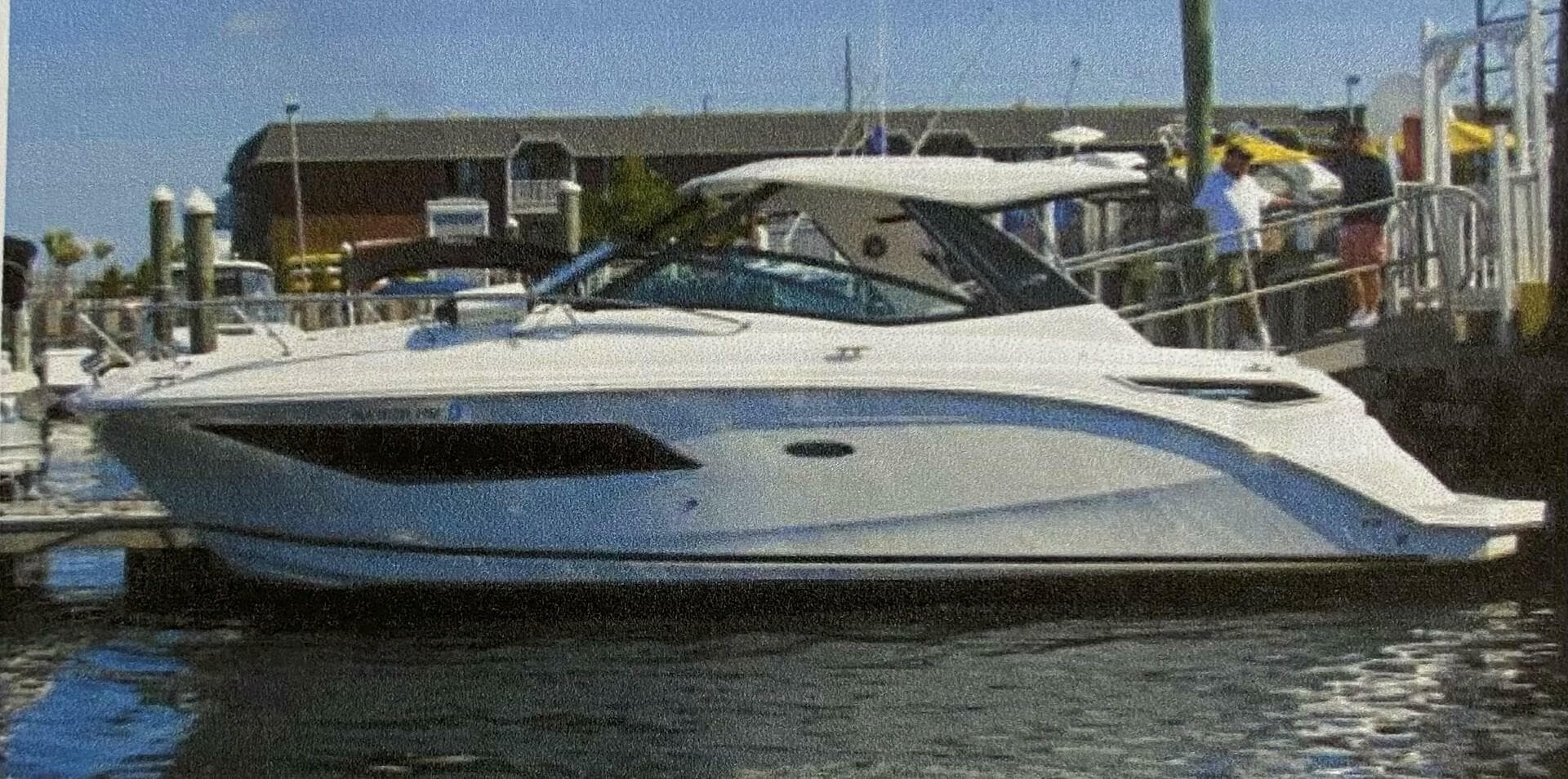 2020 Sea Ray 320 Sundancer