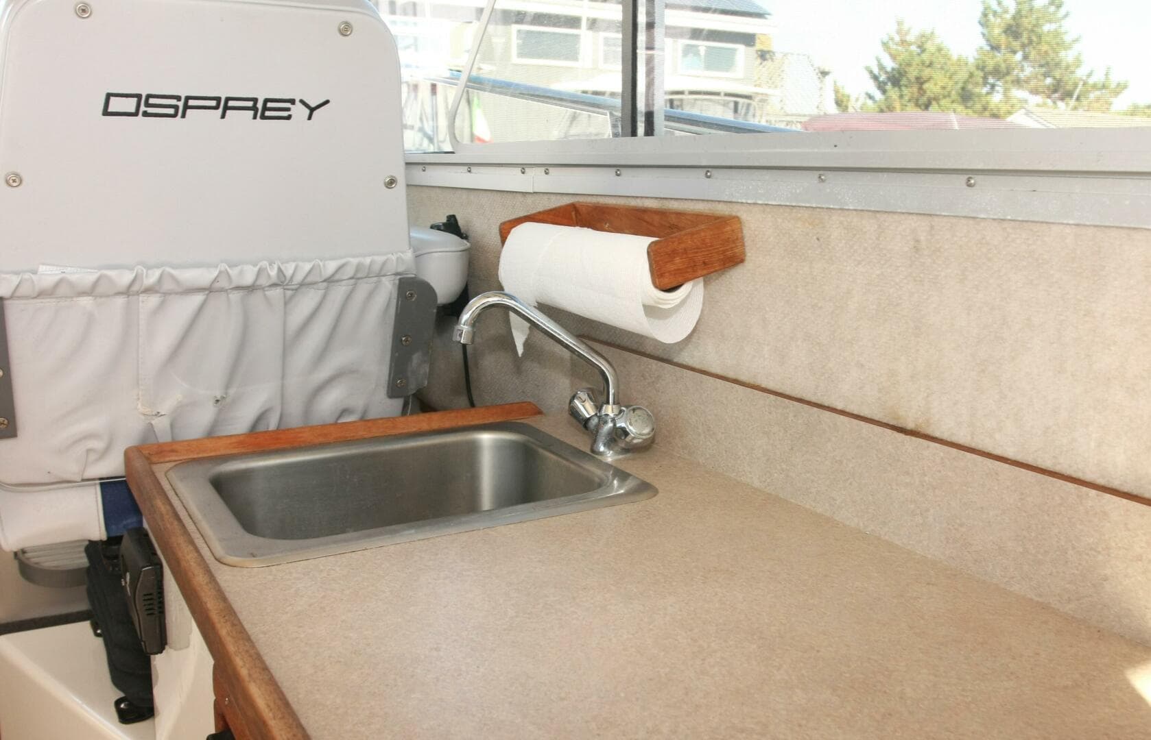 2017 Osprey Pilothouse 30 Fisherman — photo 7