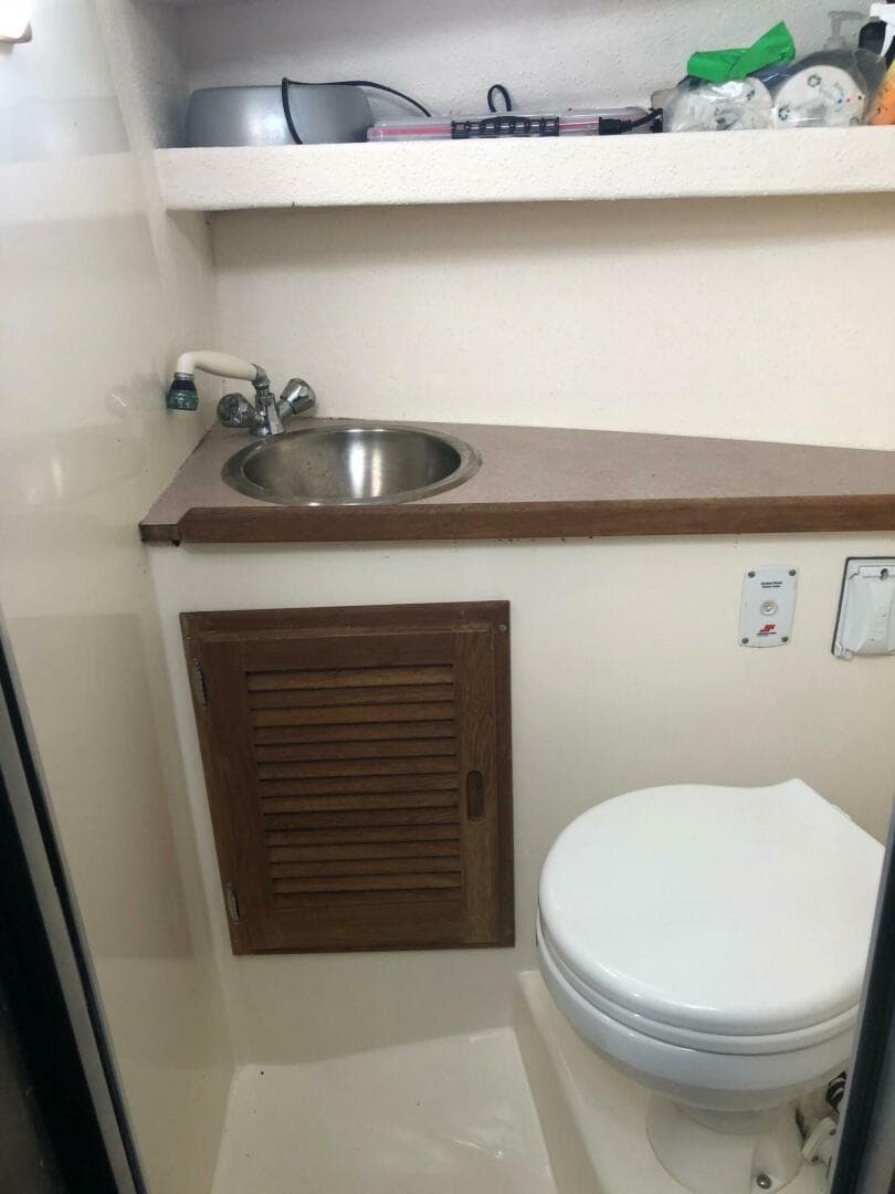 2017 Osprey Pilothouse 30 Fisherman — photo 19