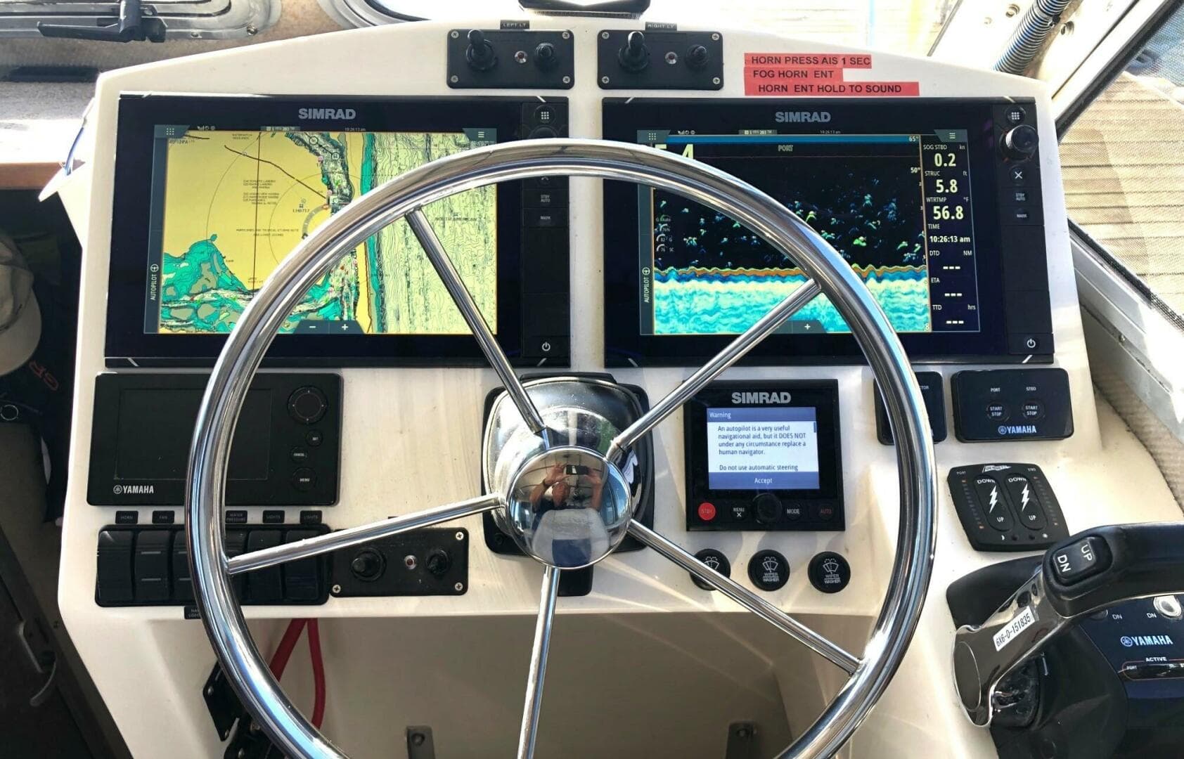 2017 Osprey Pilothouse 30 Fisherman — photo 12