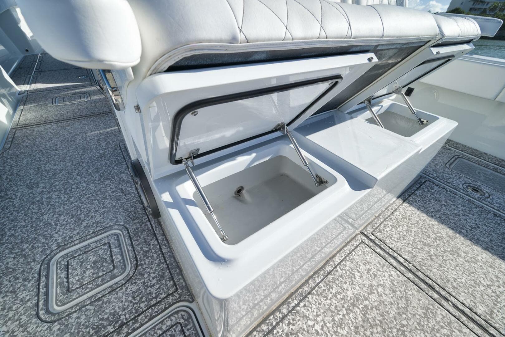 2023 Freeman 43 — photo 43