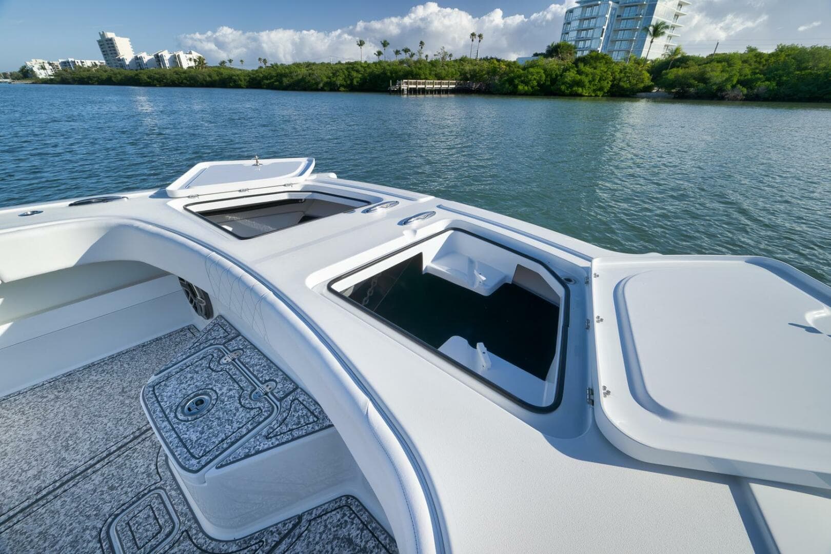 2023 Freeman 43 — photo 18