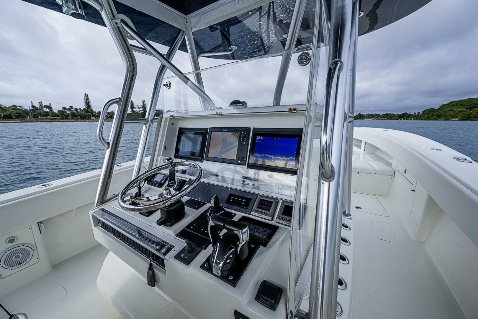 2014 Seavee 390B — photo 21
