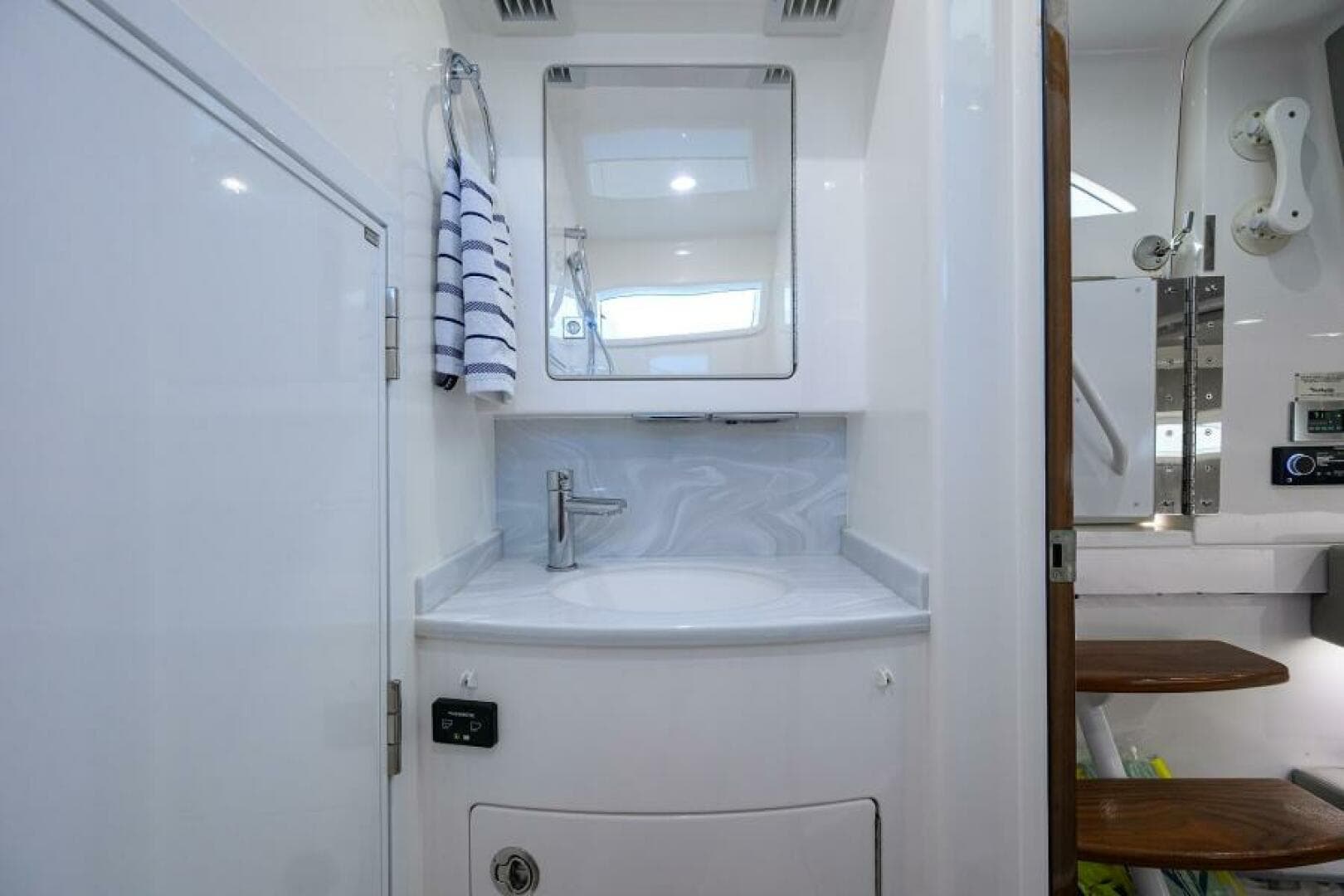 2022 Valhalla Boatworks V-46 — photo 6