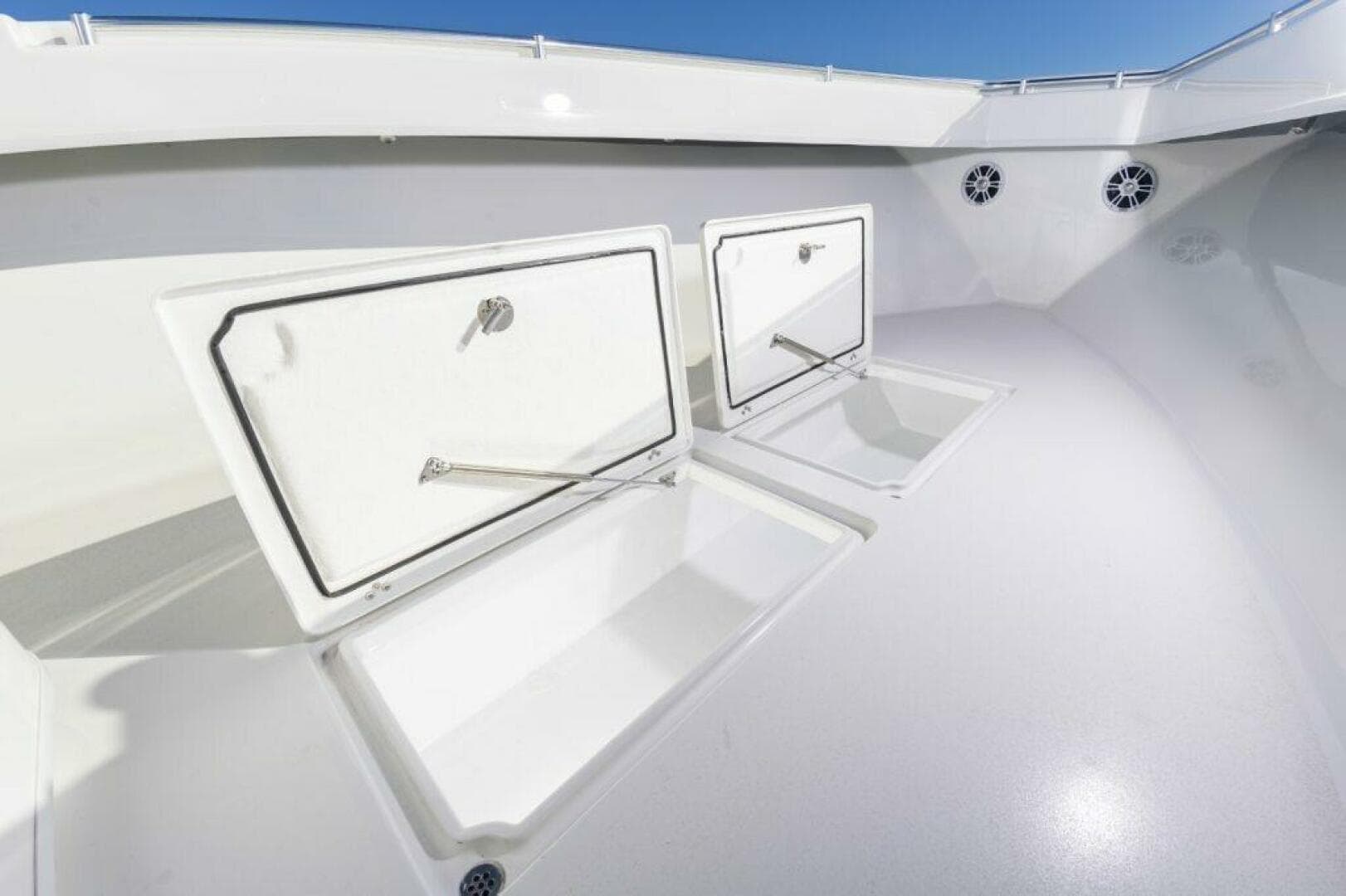 2026 Pair Customs 34 Deep V — photo 13