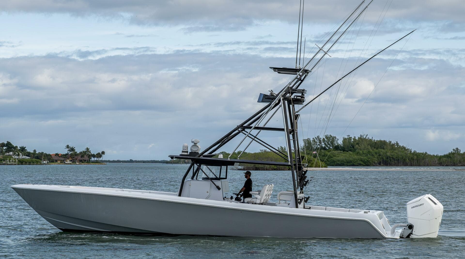 2024 Contender 44 ST — photo 3