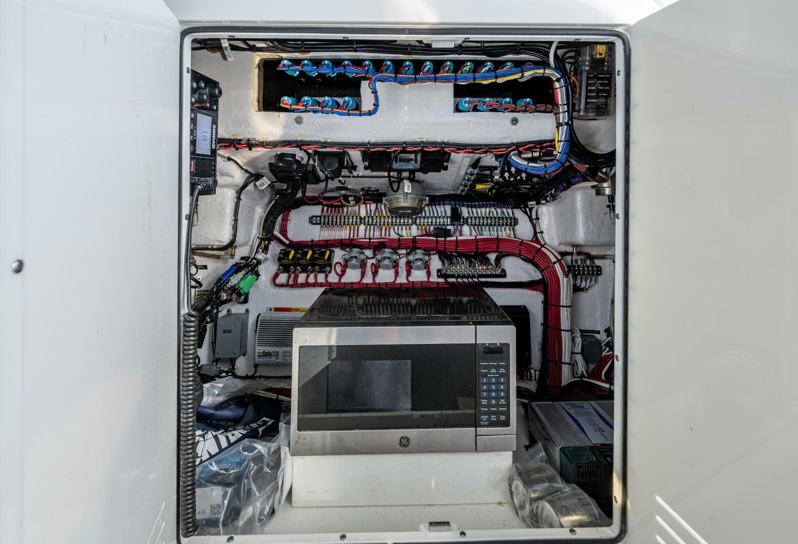 2024 Contender 44 ST — photo 21