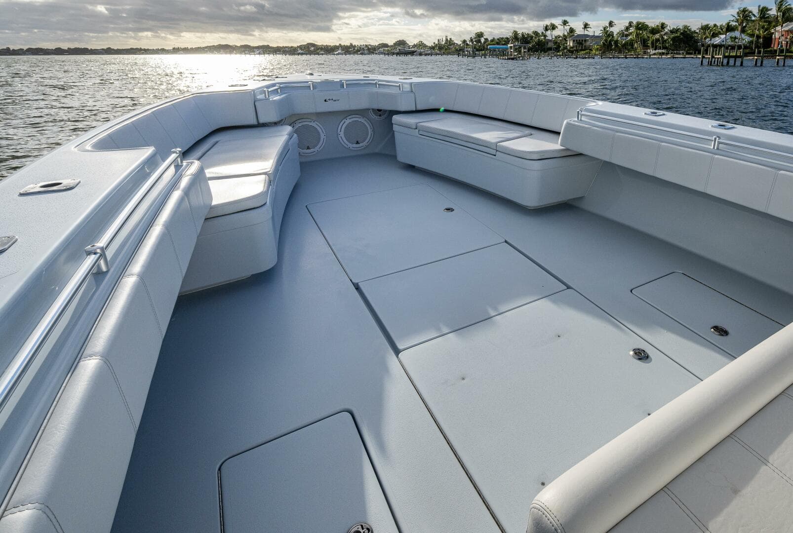 2024 Contender 44 ST — photo 14