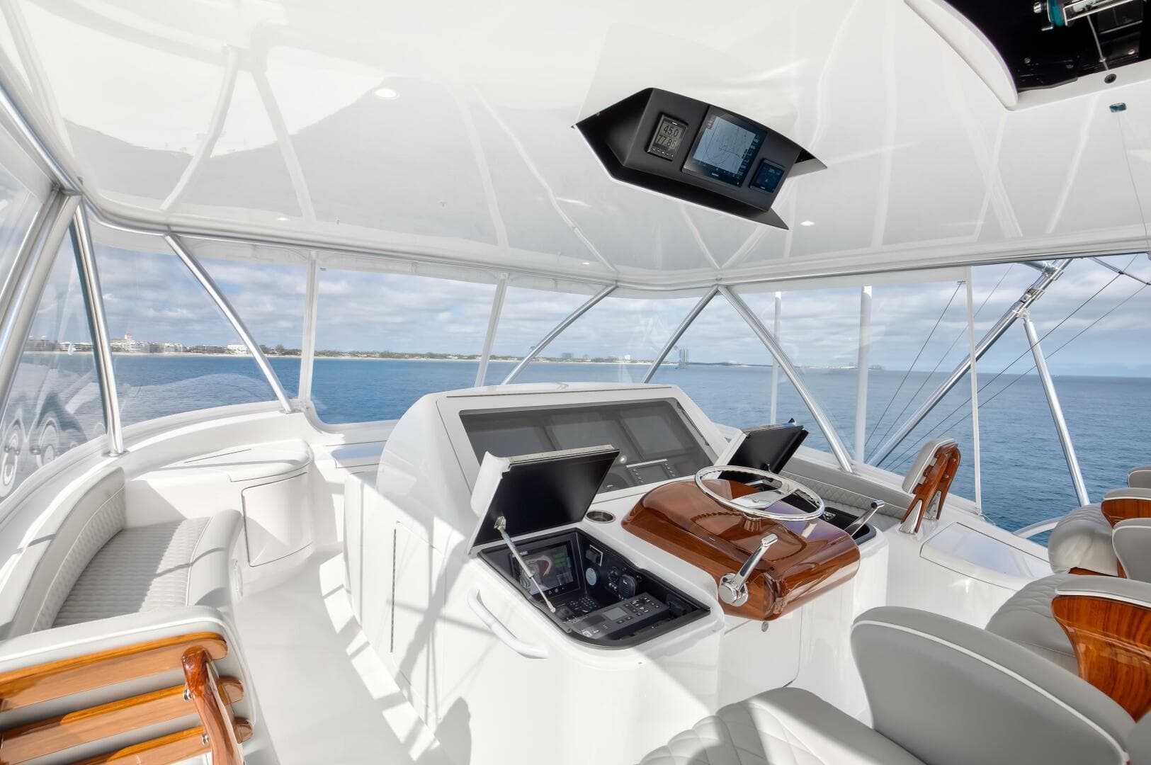 2024 Viking 68 Convertible — photo 46