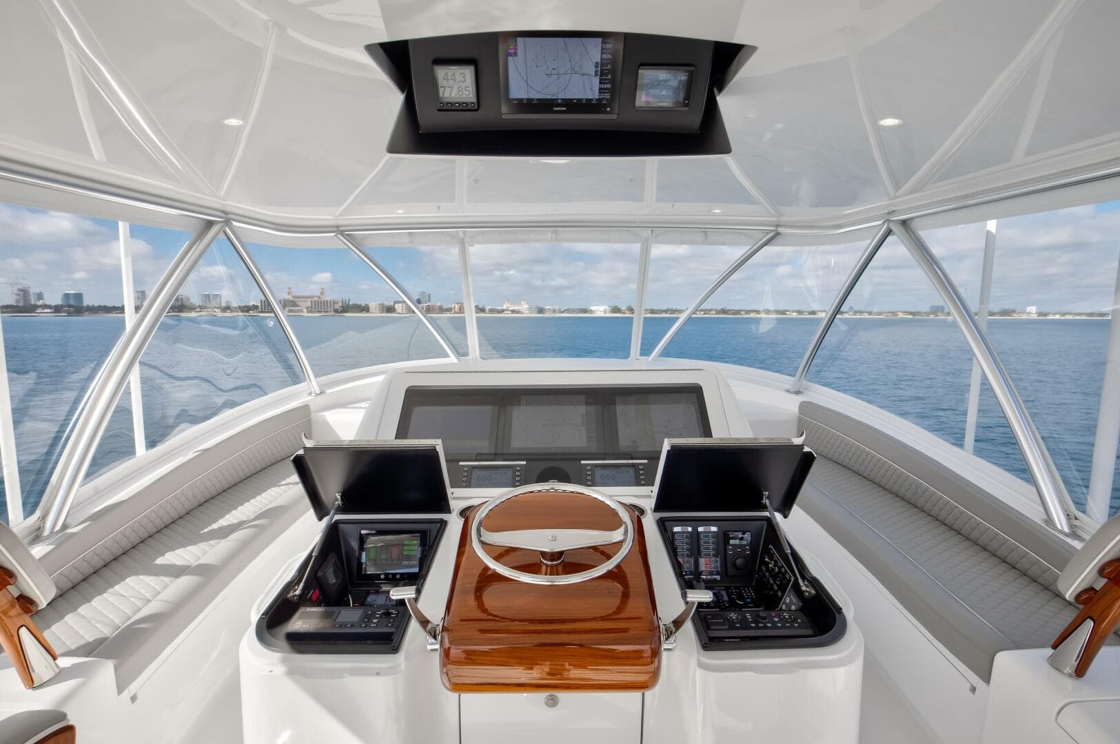 2024 Viking 68 Convertible — photo 47