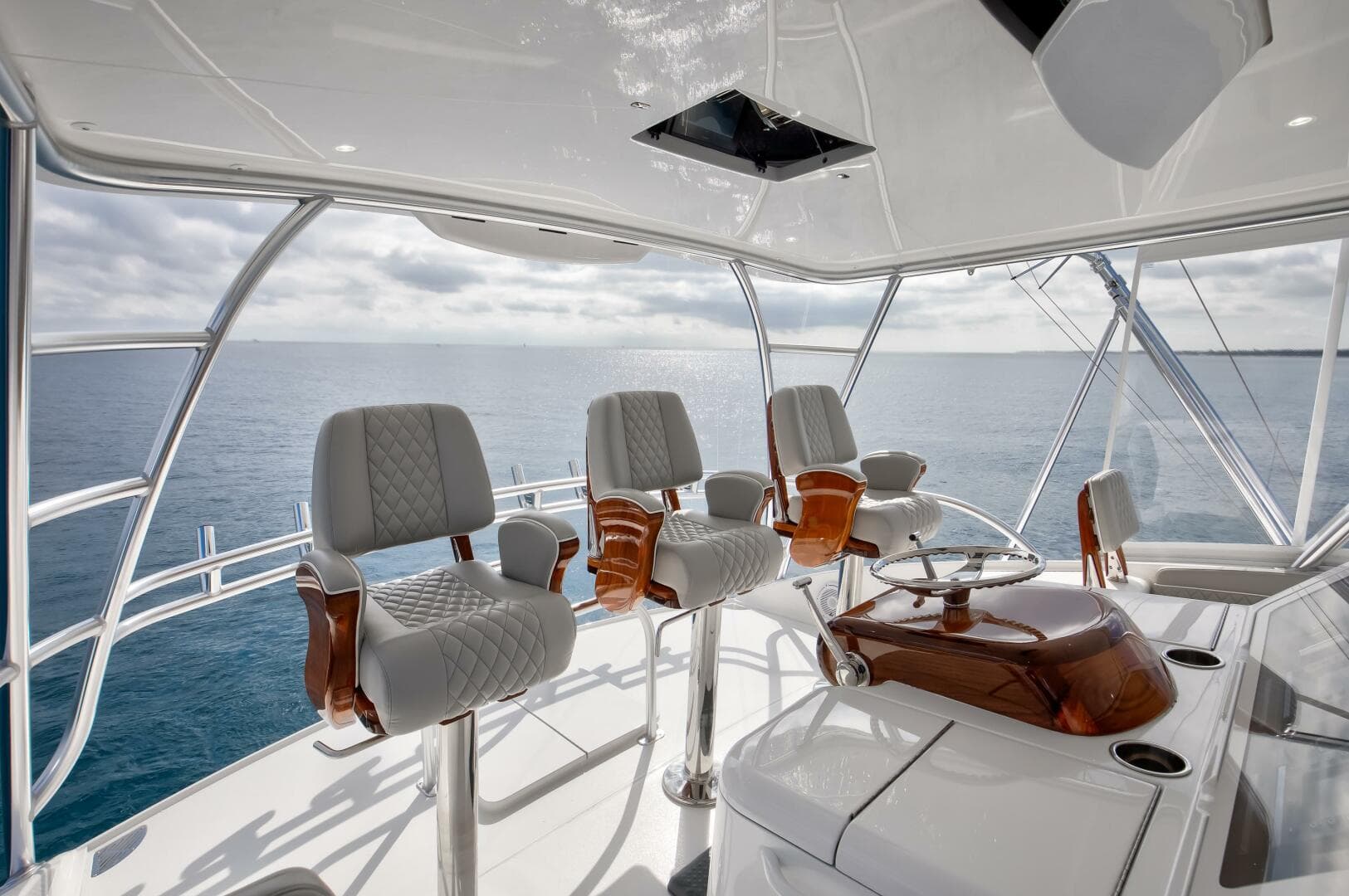 2024 Viking 68 Convertible — photo 40