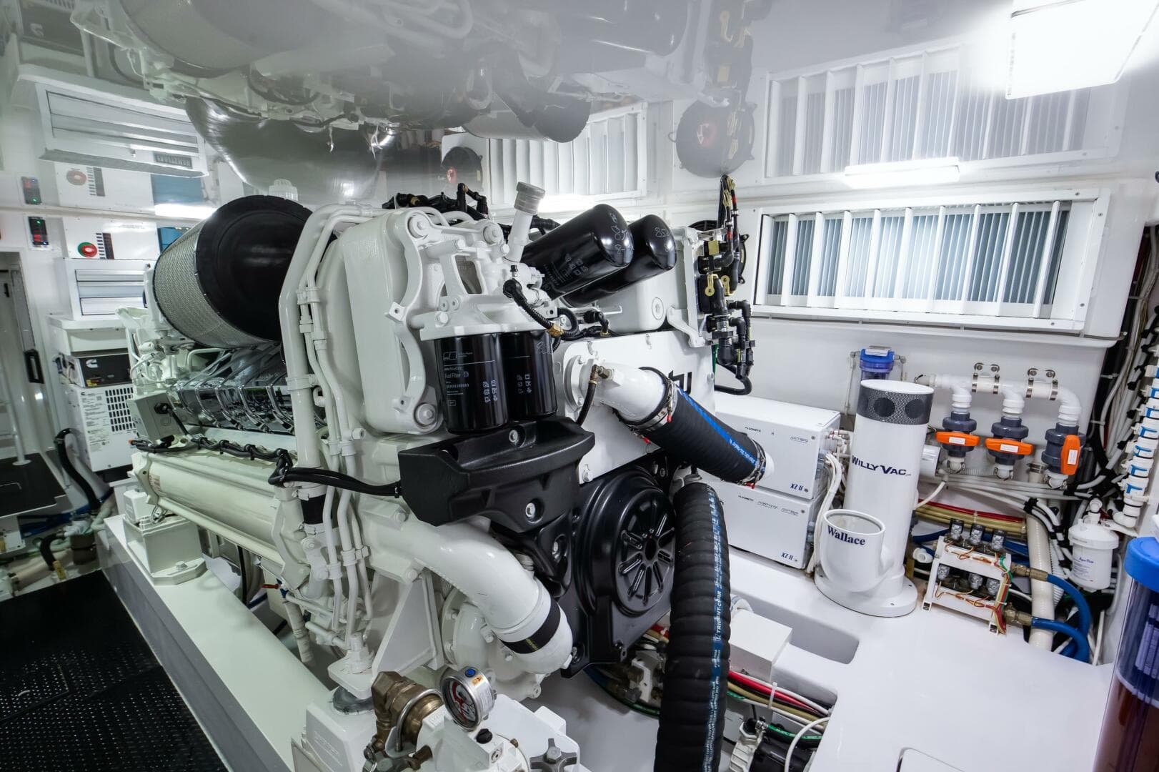 2024 Viking 68 Convertible — photo 53