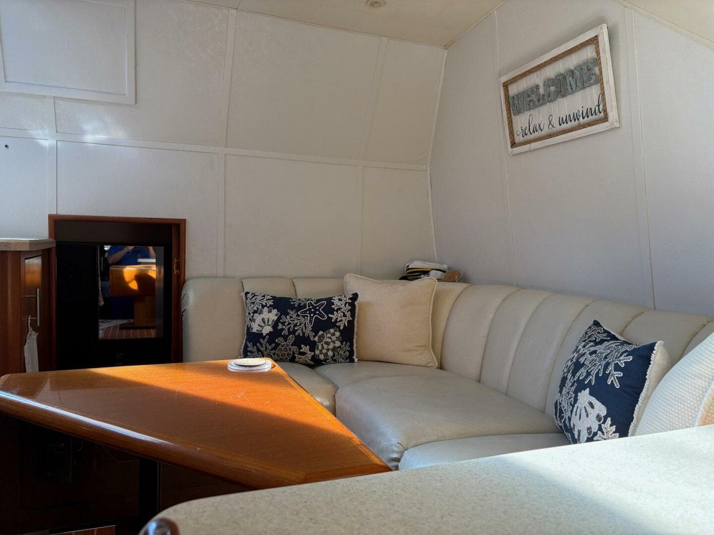 2001 Ocean Yachts 40 Express Bridge — photo 11